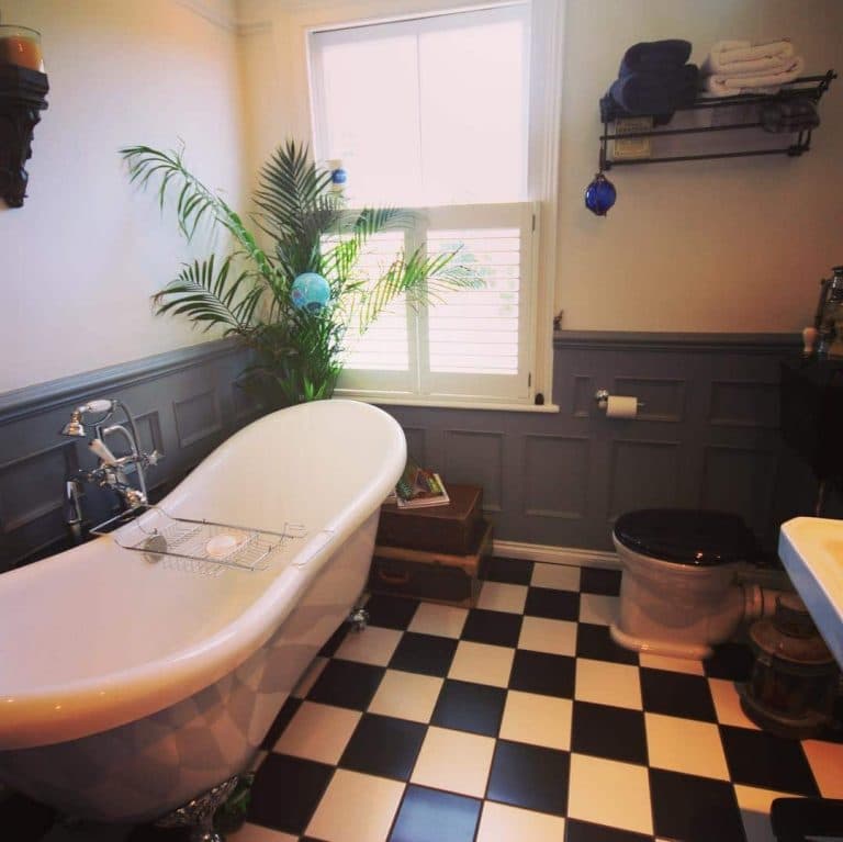 Victorian style tiles black white