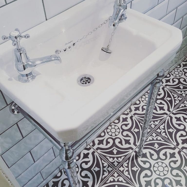 stand alone sink