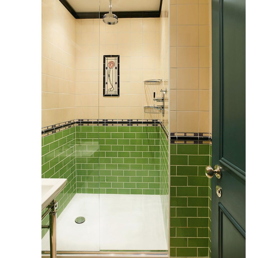 1920s Bathroom Tile Ideas - 10 Ways to Get the Glitzy, Glamorous Look