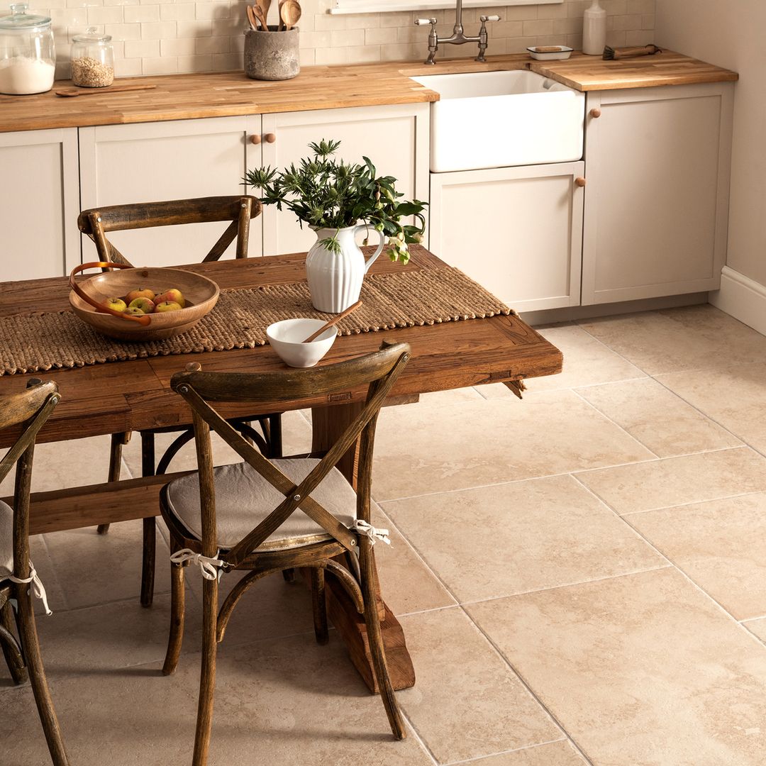 Perfect for country-style homes, these rustic stone-effect floor tiles will add a warm and welcoming touch wherever they are placed.
